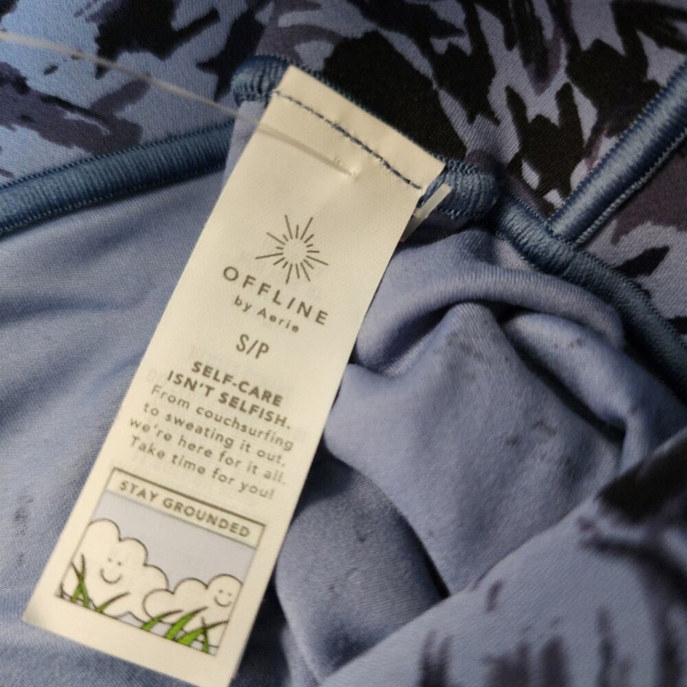 NWT Aerie Offline Real Me Xtra High Waisted 7/8 Legging - Blue Floral - Small - Picture 10 of 13